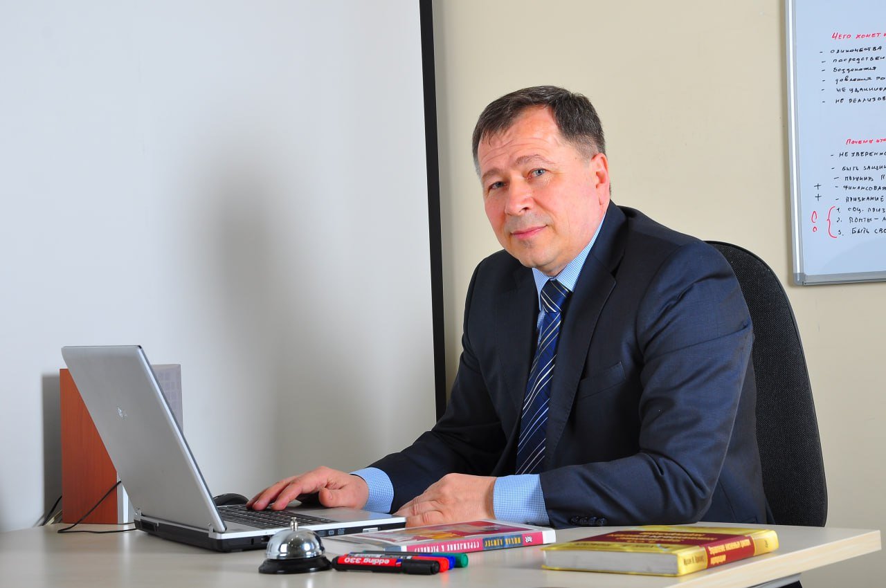 Олег Постаногов